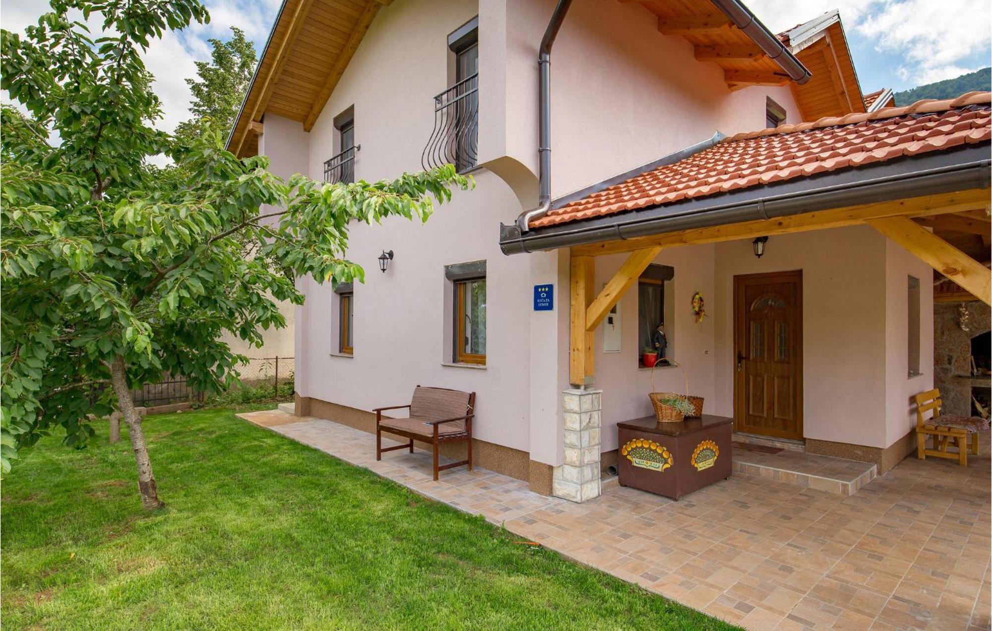 Amazing Home In Vrzici With Jacuzzi Kültér fotó
