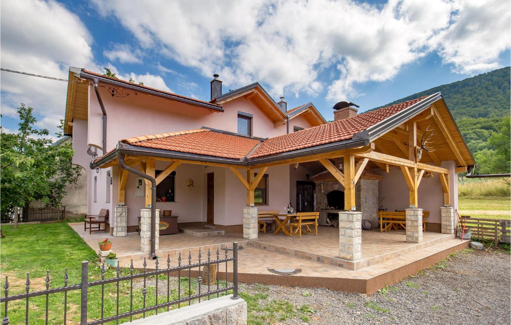 Amazing Home In Vrzici With Jacuzzi Kültér fotó